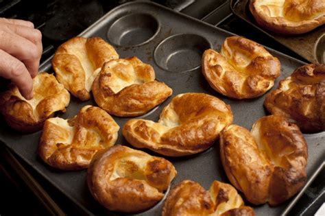  Yorkshire Pudding: Bir Lezzet Yolculuğuna Çıkın, Tıpkı Britanyalıların Yaptığı Gibi!